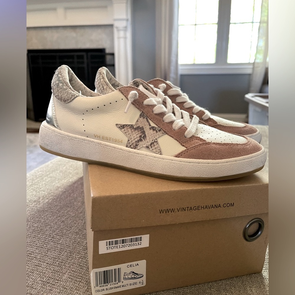 Vintage Havana Sneakers Size 6.5